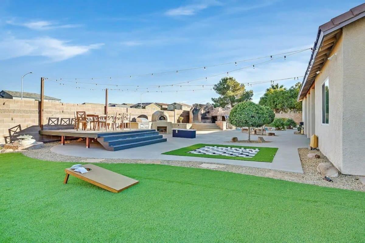 Lux 5br W Pool, Hot Tub, Waterfall, Rv Space *